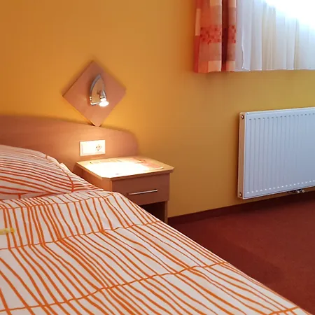 Penzion Roseggerhof 3*