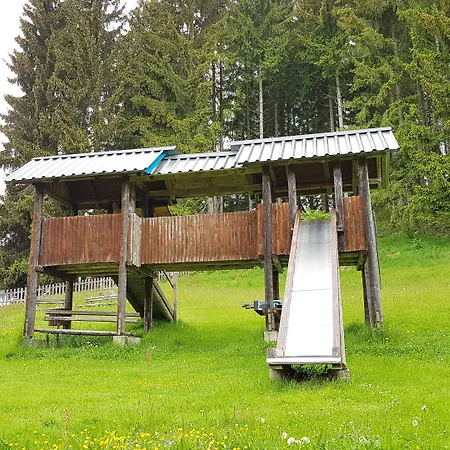 Penzion Roseggerhof 3*