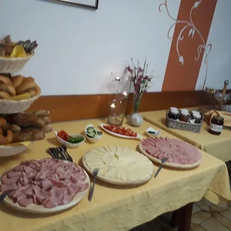 Penzion Roseggerhof 3*