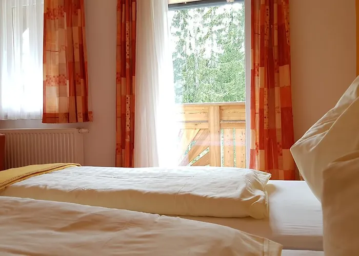 Roseggerhof Gæstehus 3*